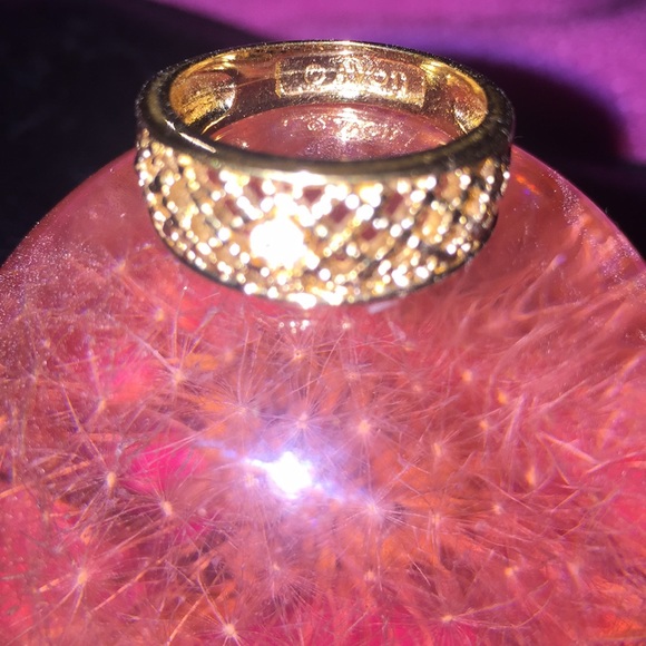 Vintage Avon ring - Picture 6 of 8